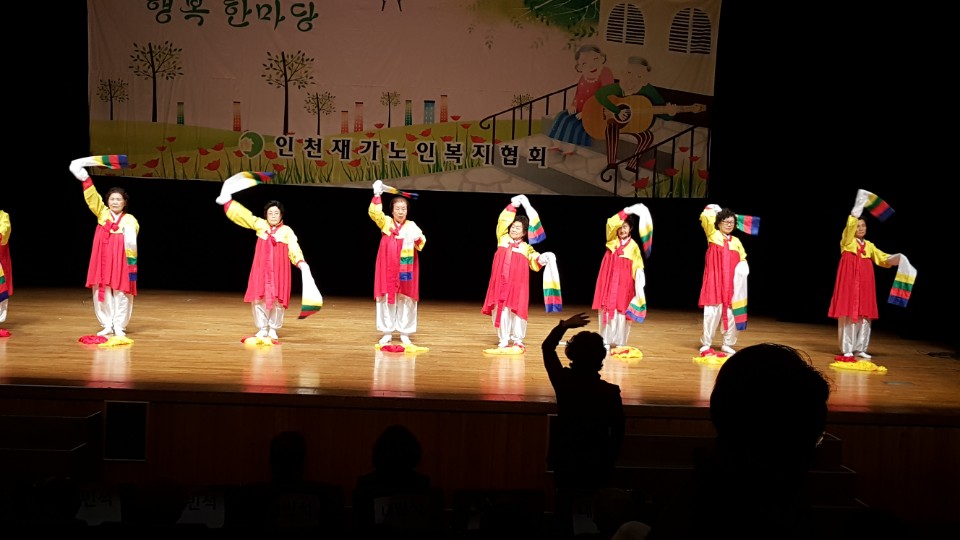 특화 발표5.jpg